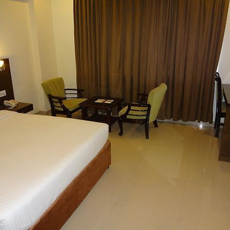 فيساخاباتنام Hotel Budhil Park المظهر الخارجي الصورة