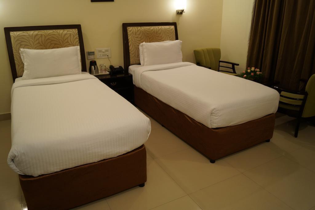 فيساخاباتنام Hotel Budhil Park الغرفة الصورة