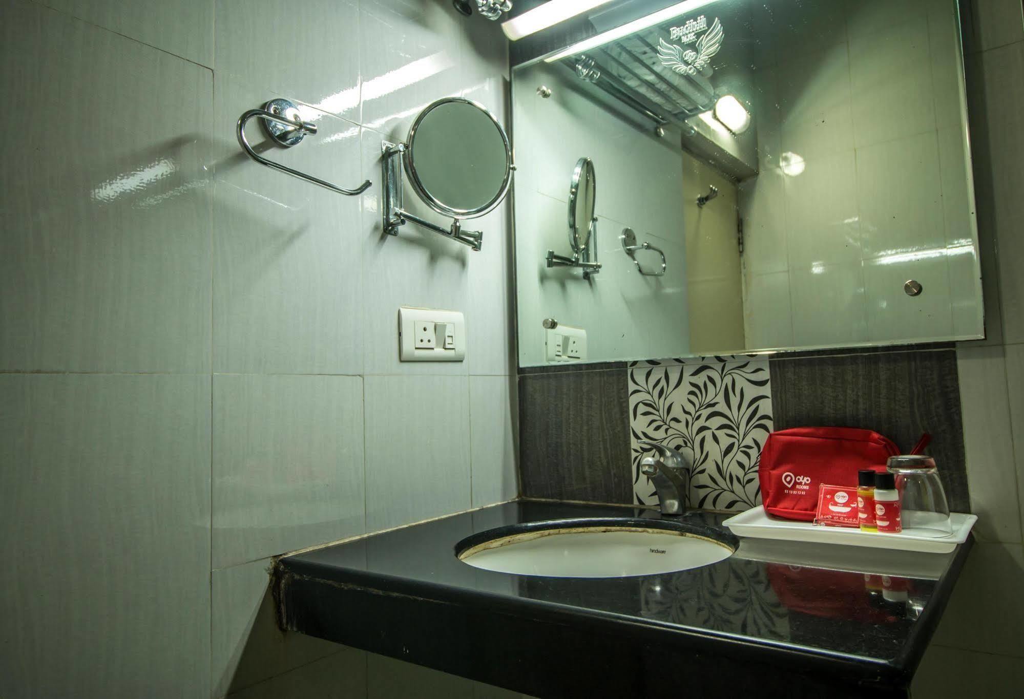فيساخاباتنام Hotel Budhil Park المظهر الخارجي الصورة