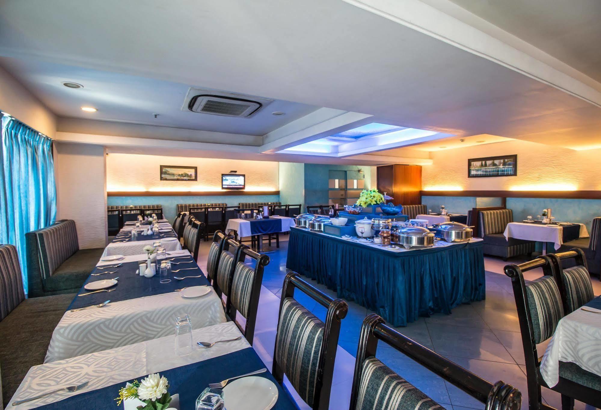 فيساخاباتنام Hotel Budhil Park المظهر الخارجي الصورة