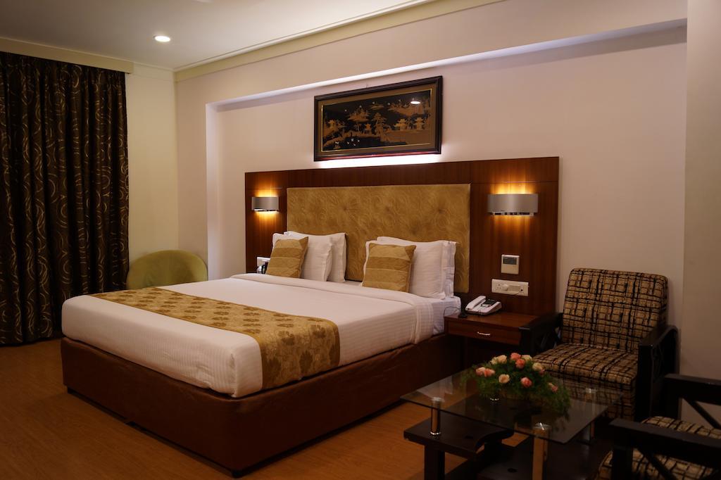 فيساخاباتنام Hotel Budhil Park المظهر الخارجي الصورة