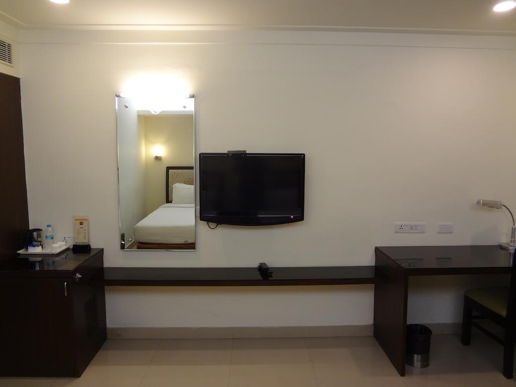 فيساخاباتنام Hotel Budhil Park المظهر الخارجي الصورة