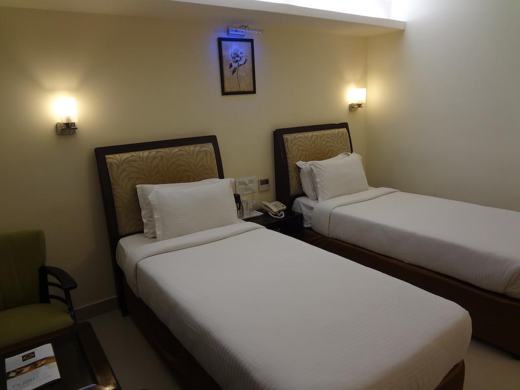 فيساخاباتنام Hotel Budhil Park المظهر الخارجي الصورة