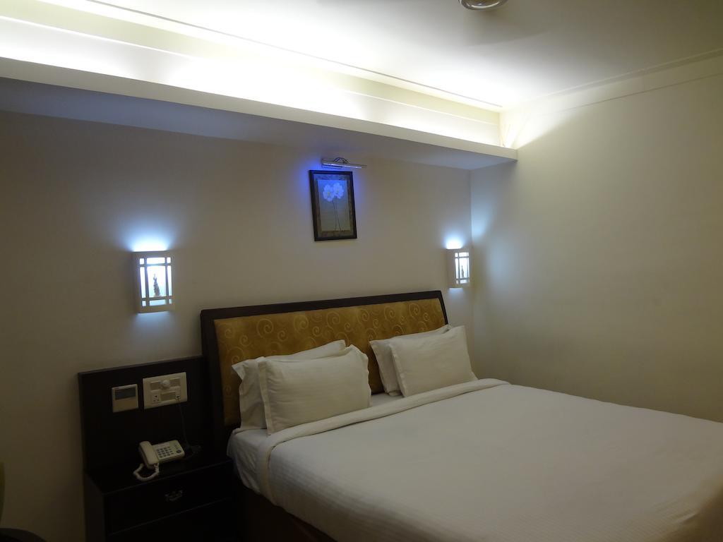 فيساخاباتنام Hotel Budhil Park المظهر الخارجي الصورة