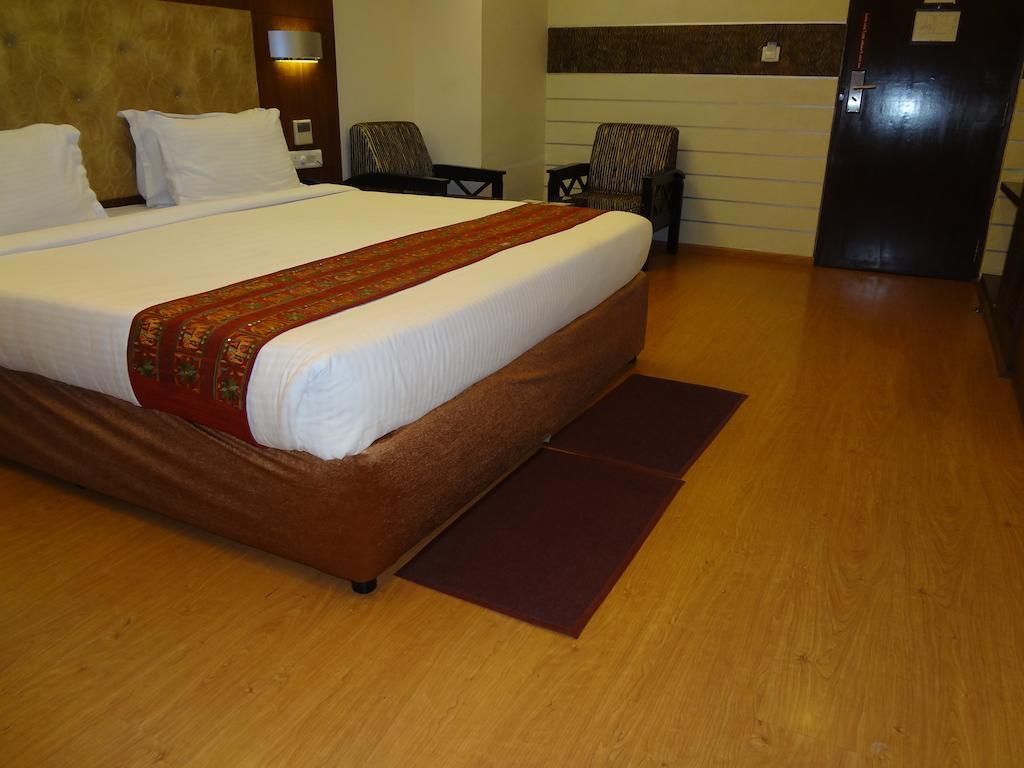 فيساخاباتنام Hotel Budhil Park المظهر الخارجي الصورة